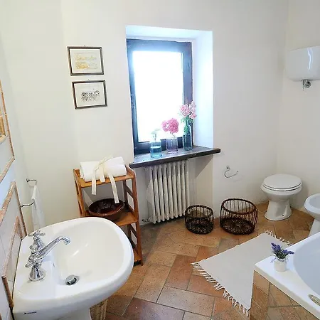 בית נופש Borgo Casaglia *